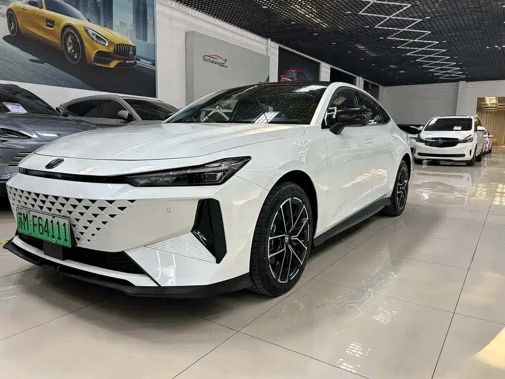 Changan UNI-V iDD 2025 из CN, фото 1