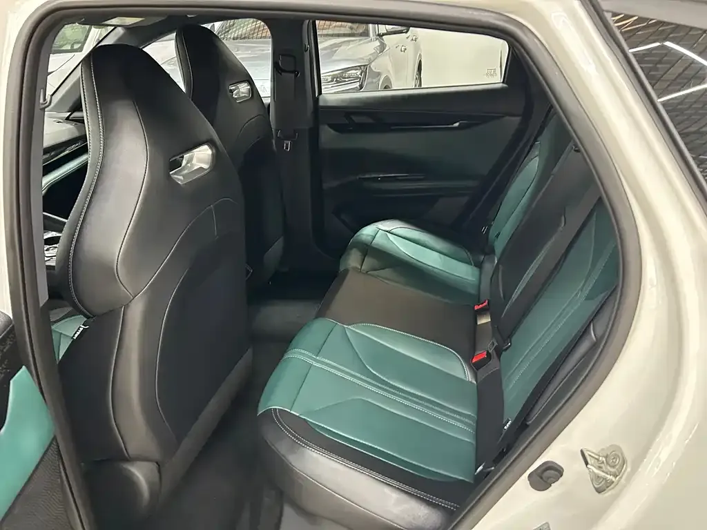 Changan UNI-V iDD 2025 из CN, фото 8