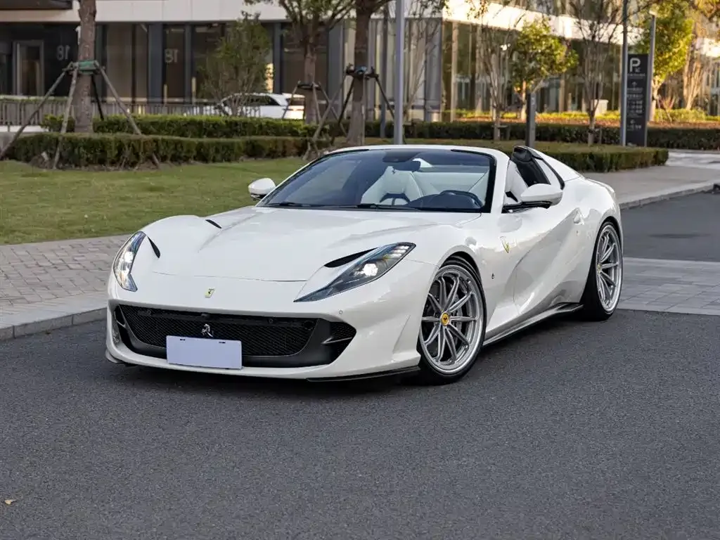 Ferrari 812 2023 из CN, фото 1