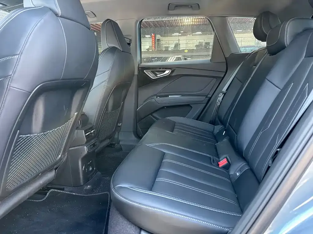 Audi Q4 e-tron 2024 из CN, фото 6