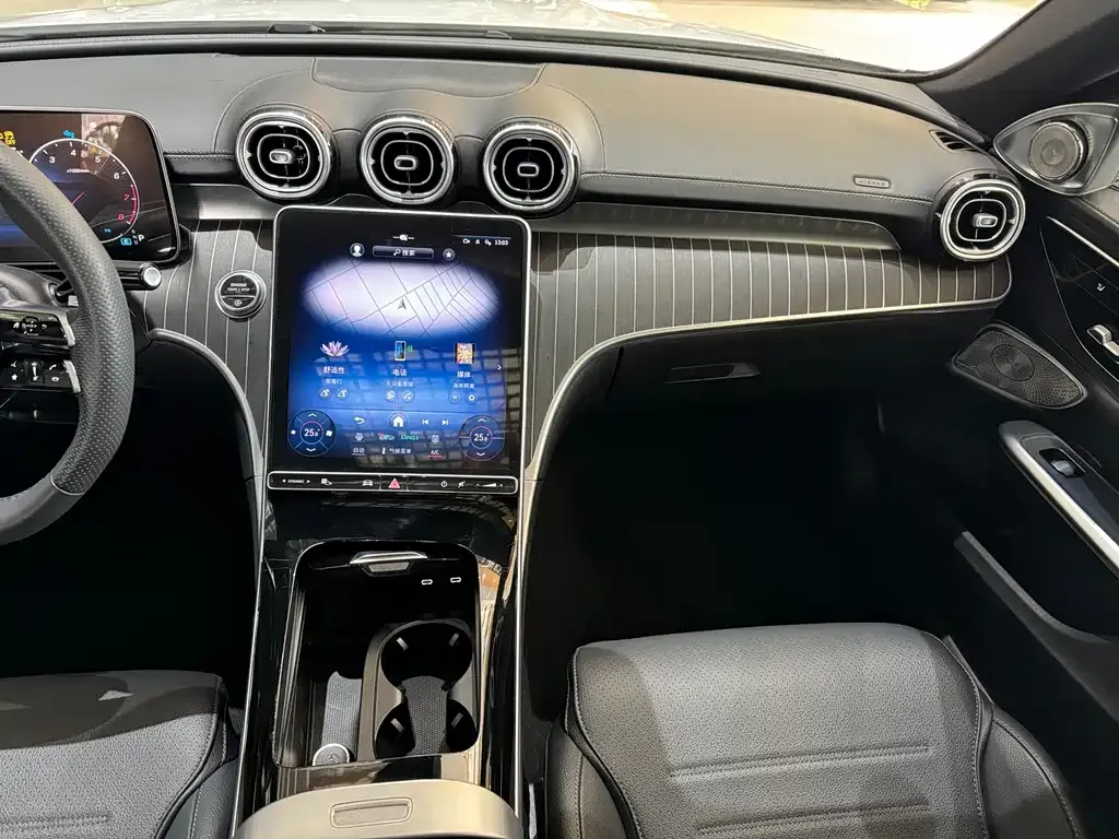 Mercedes-Benz C-Class 2023 из CN, фото 8