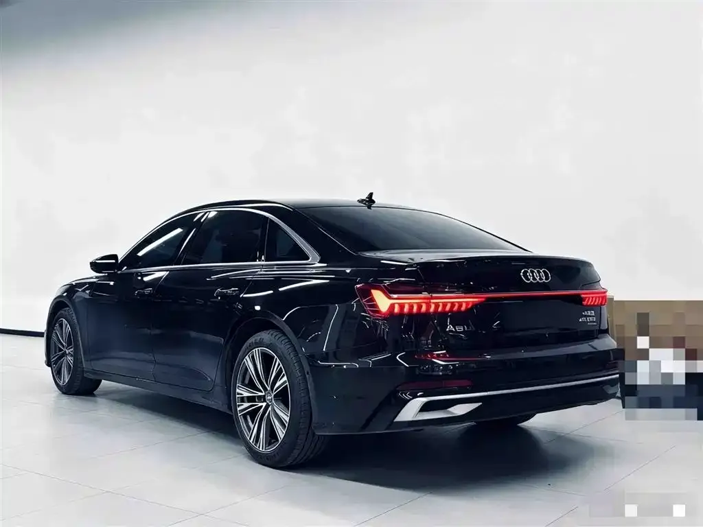 Audi A6L 2025 из CN, фото 3