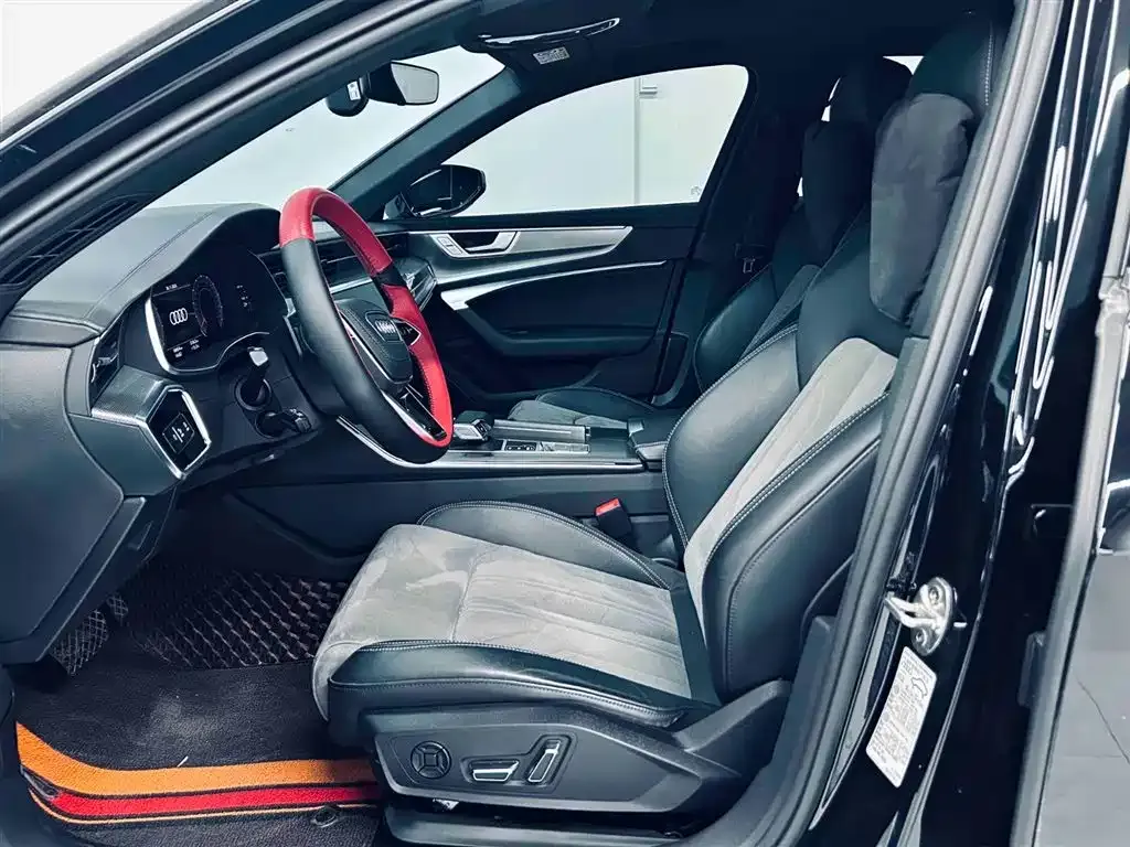 Audi A6L 2025 из CN, фото 6