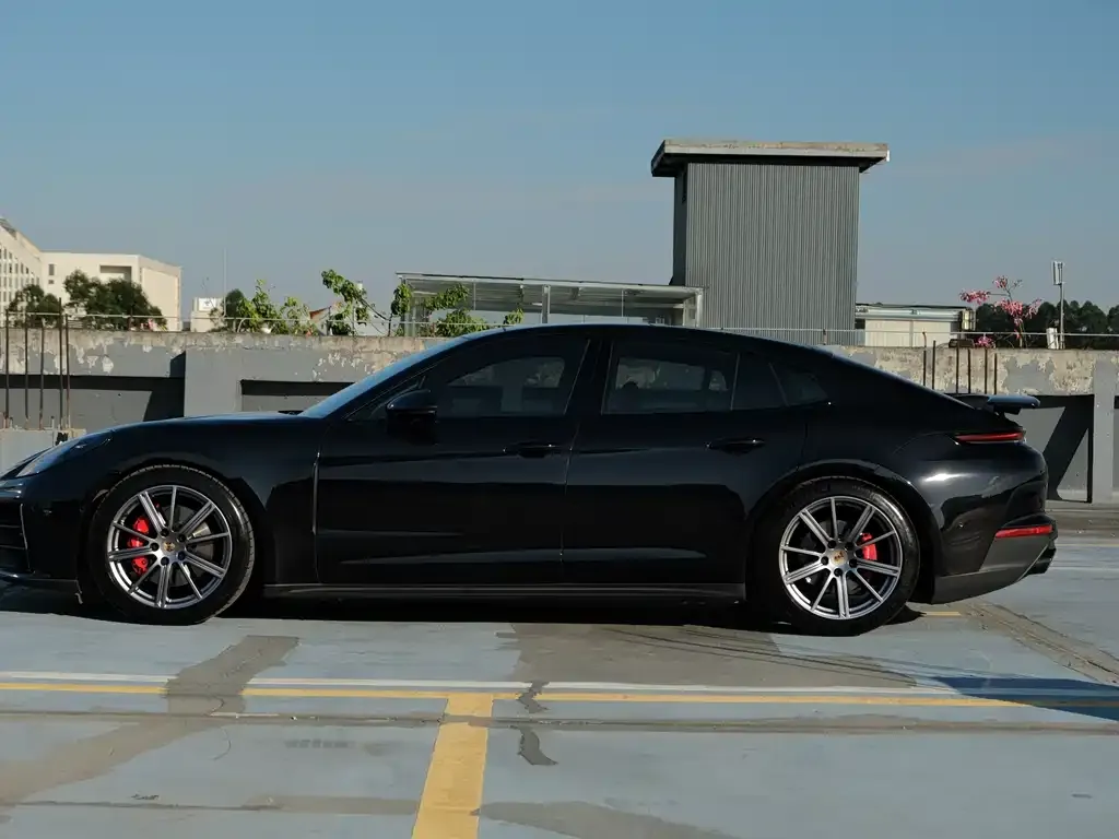 Porsche Panamera 2025 из CN, фото 9