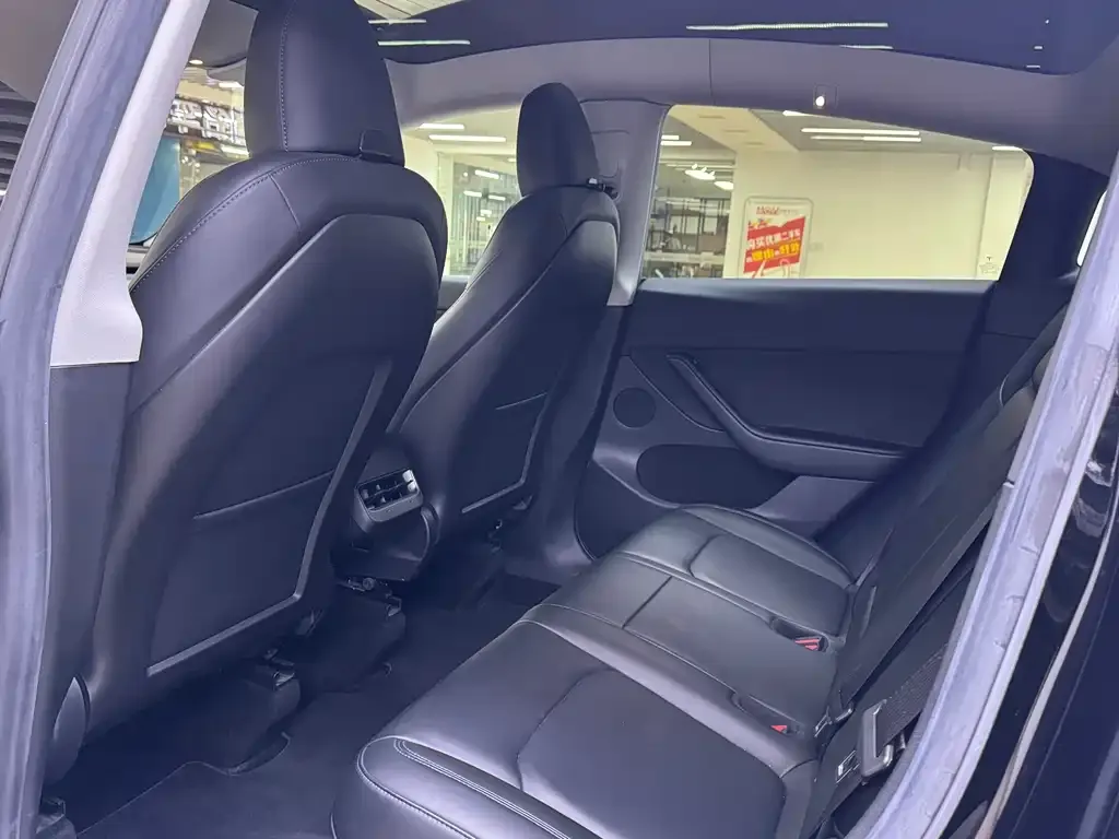 Tesla Model Y 2022 из CN, фото 9