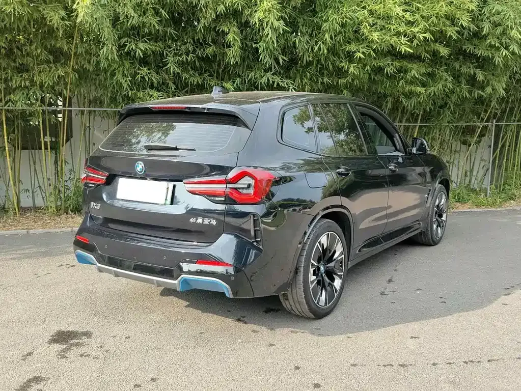 BMW iX3 2023 из CN, фото 4