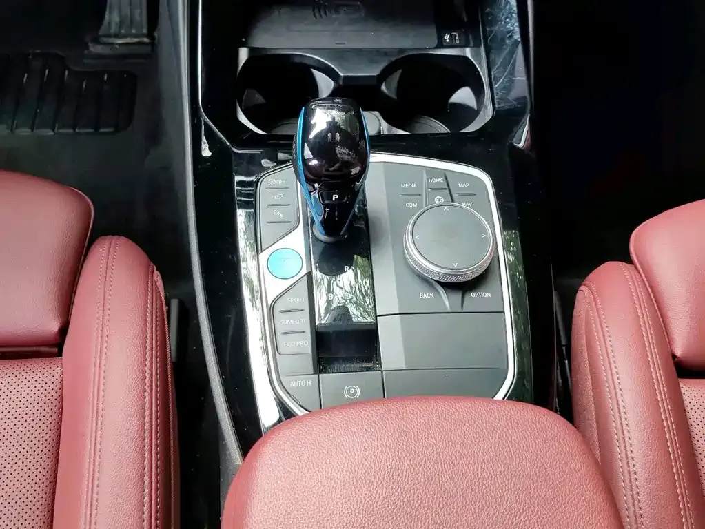 BMW iX3 2023 из CN, фото 9