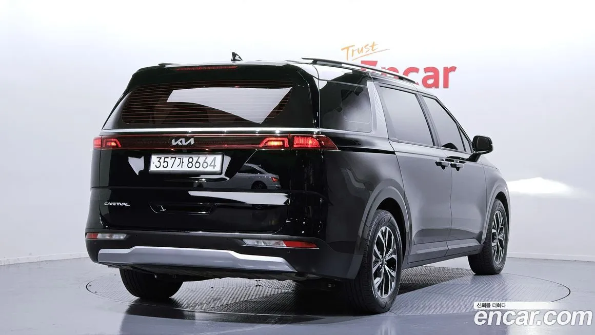 Kia Carnival — фото 2