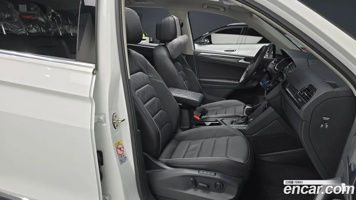 Volkswagen Tiguan — фото 10