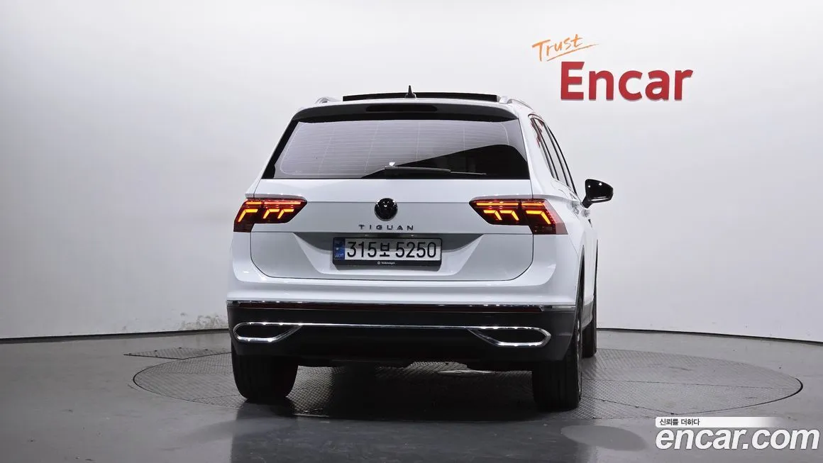 Volkswagen Tiguan — фото 4