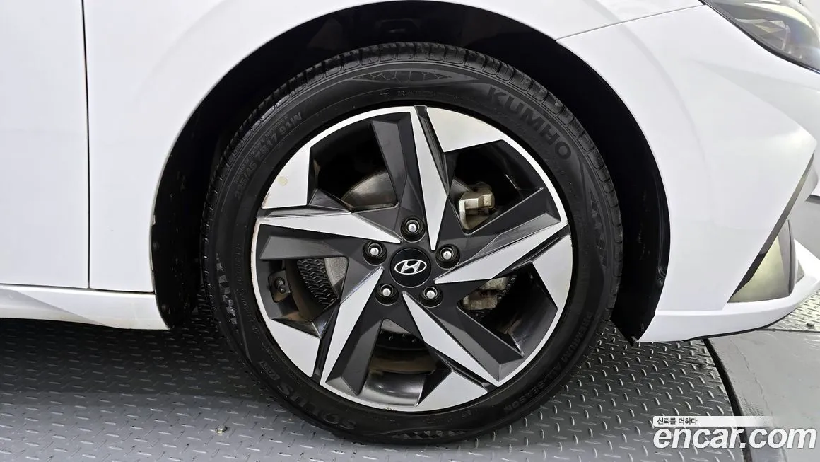 Hyundai AVANTE — фото 5