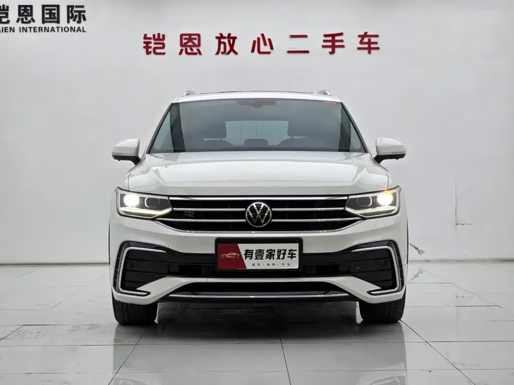 Volkswagen Tiguan L 2022 из CN, фото 2