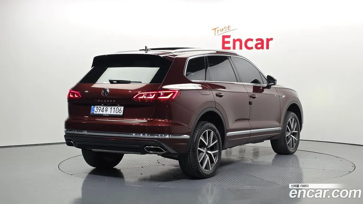 Volkswagen Touareg 2023 из KR, фото 2