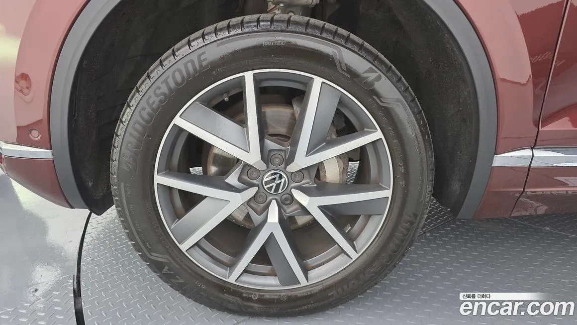 Volkswagen Touareg 2023 из KR, фото 5
