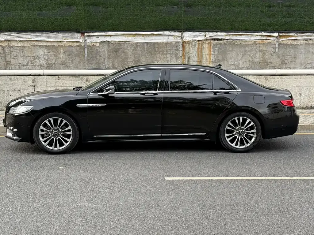Lincoln Continental — фото 7
