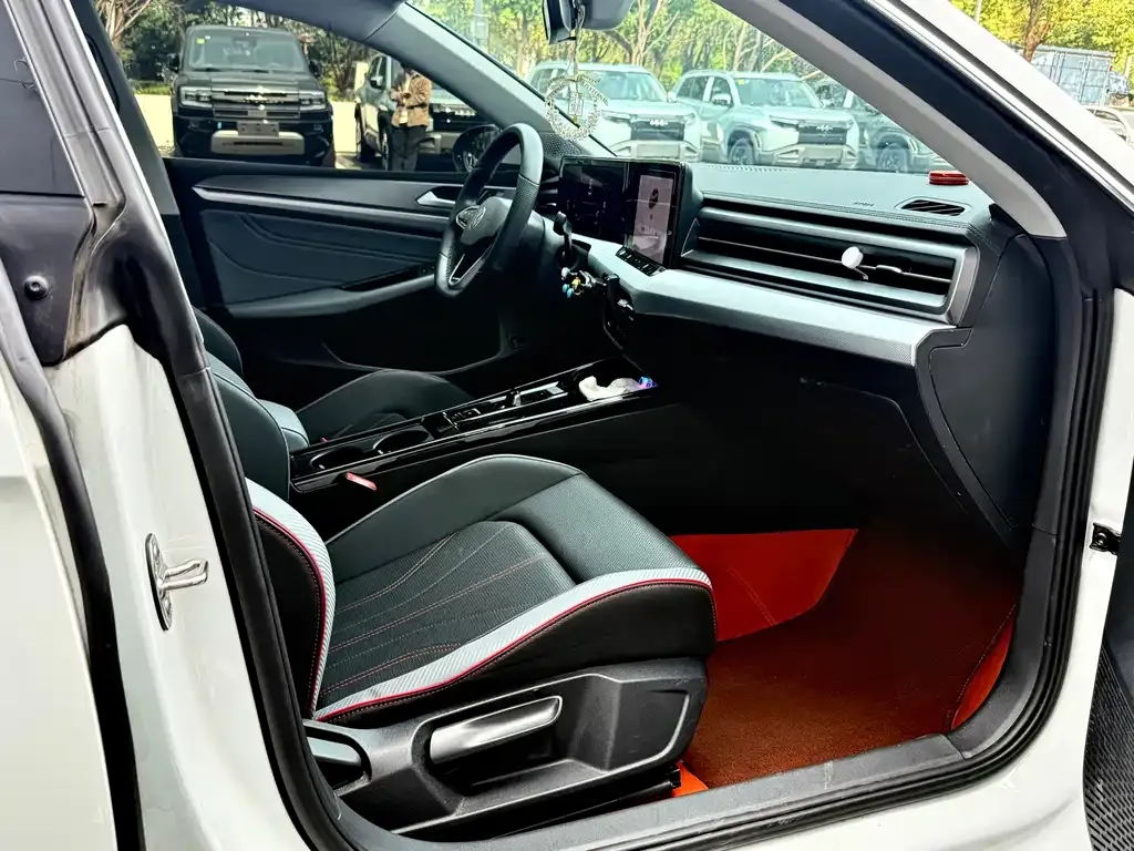 Volkswagen Lamando 2022 из CN, фото 10