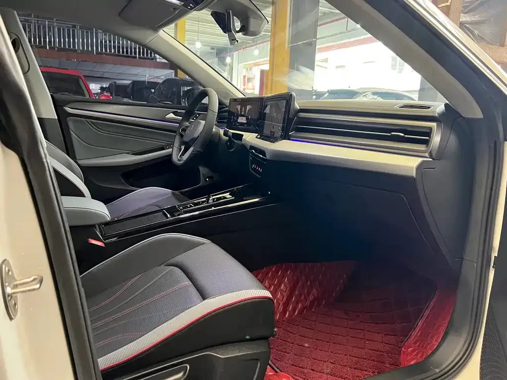 Volkswagen Lamando 2023 из CN, фото 10