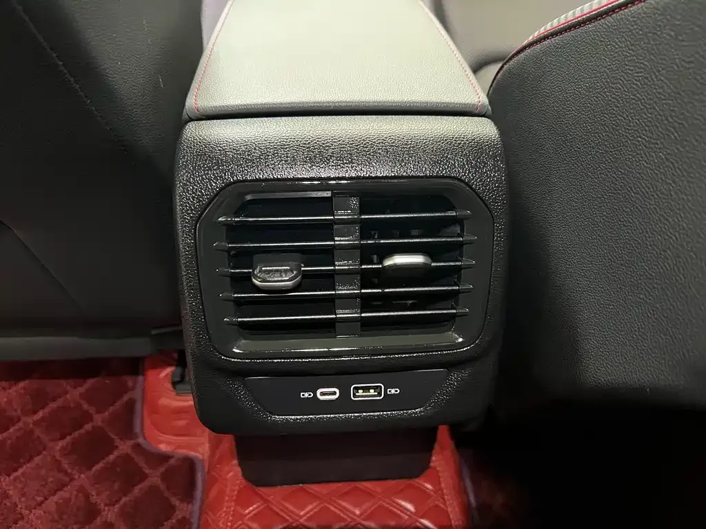 Volkswagen Lamando 2023 из CN, фото 7