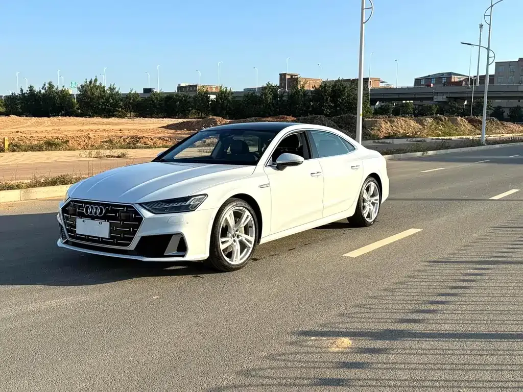 Audi A7L 2024 из CN, фото 1
