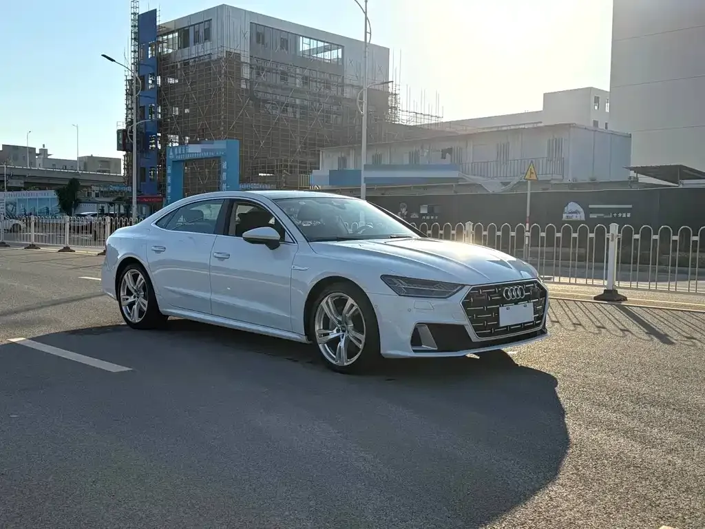 Audi A7L 2024 из CN, фото 3