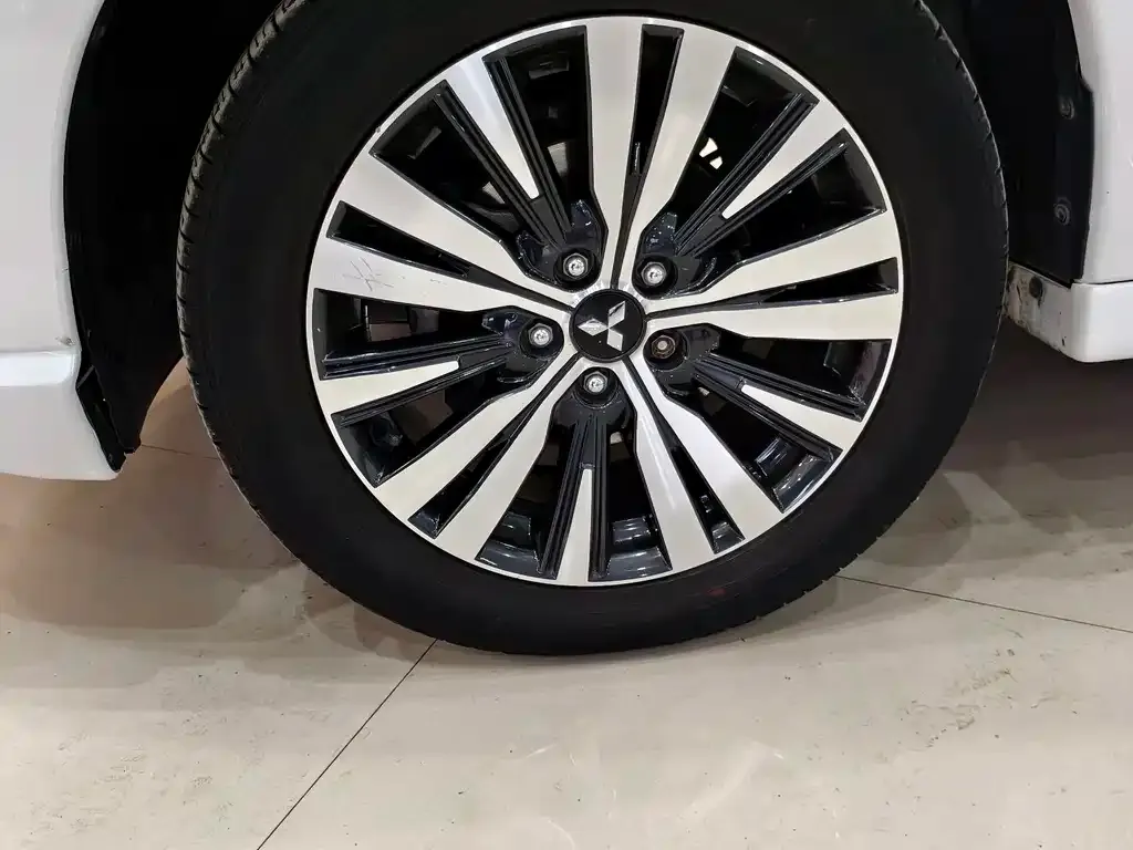 Mitsubishi Outlander 2021 из CN, фото 5