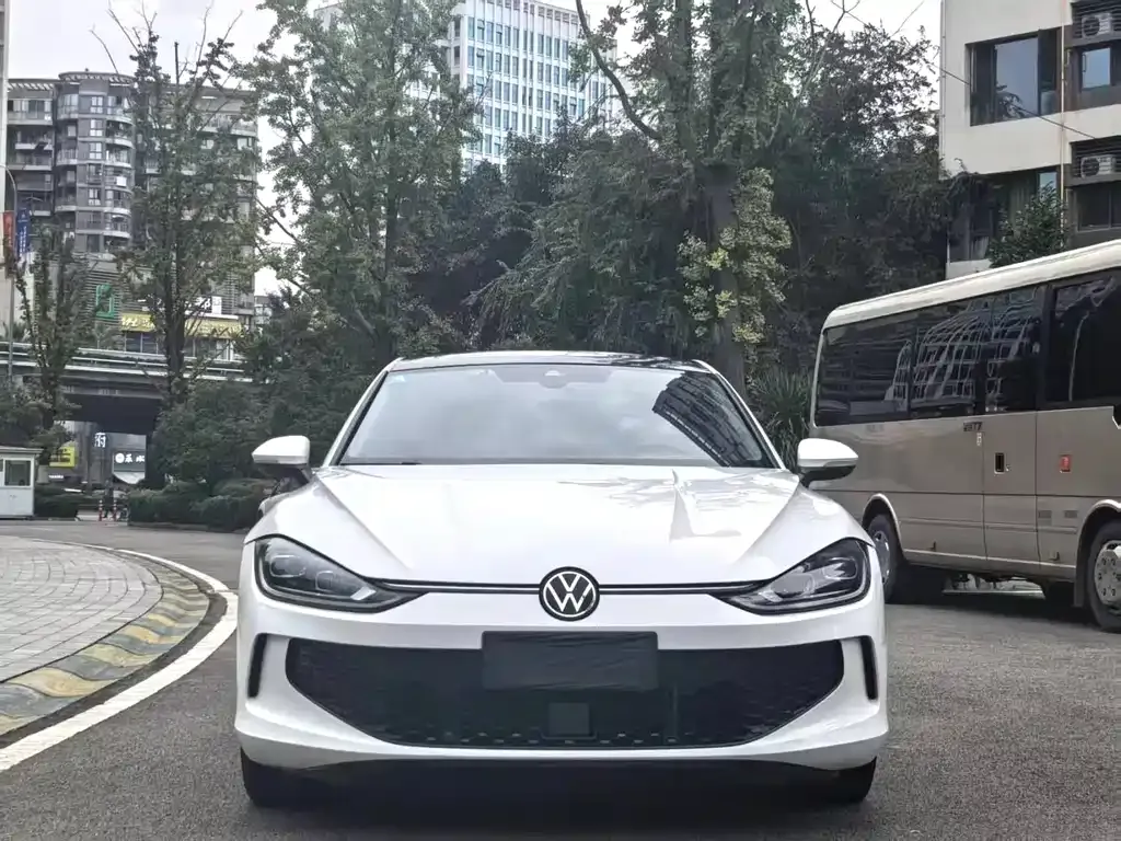 Volkswagen Lamando 2023 из CN, фото 2