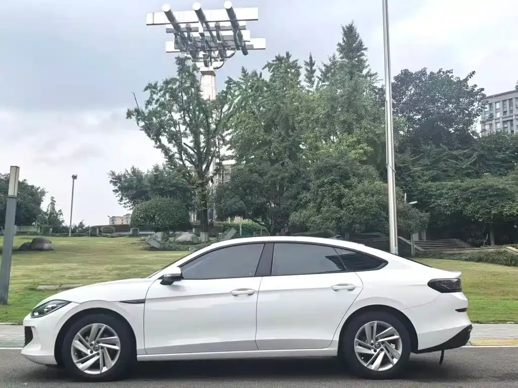 Volkswagen Lamando 2023 из CN, фото 3