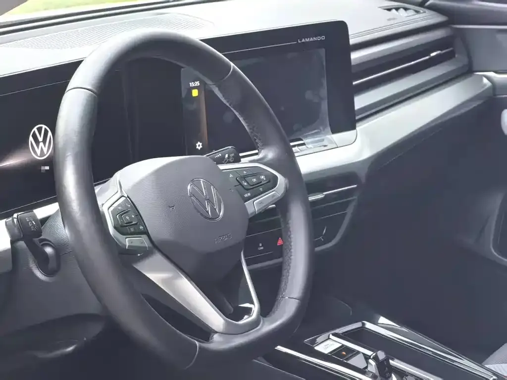 Volkswagen Lamando 2023 из CN, фото 8