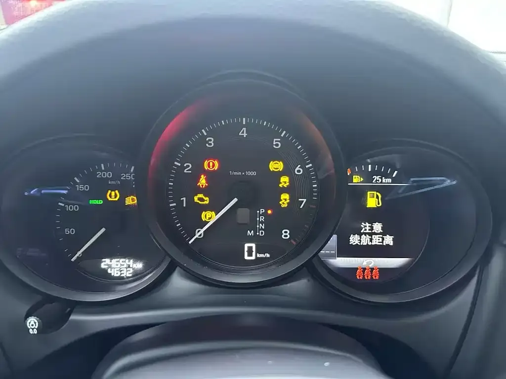 Porsche Macan 2023 из CN, фото 10