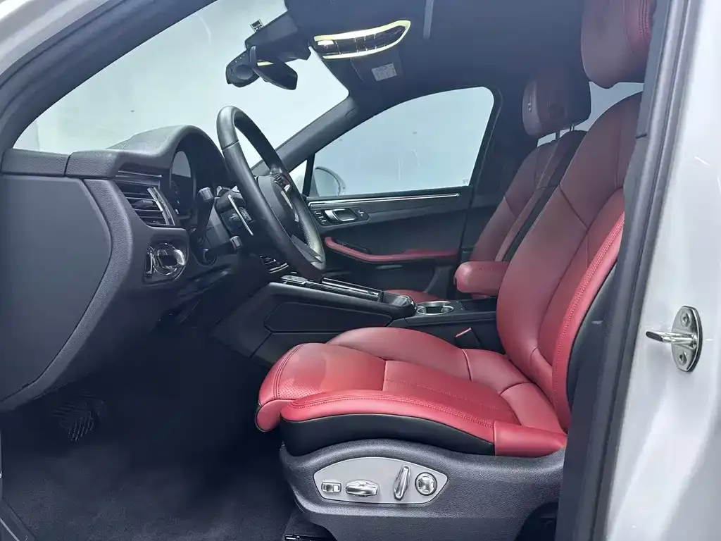 Porsche Macan 2023 из CN, фото 4