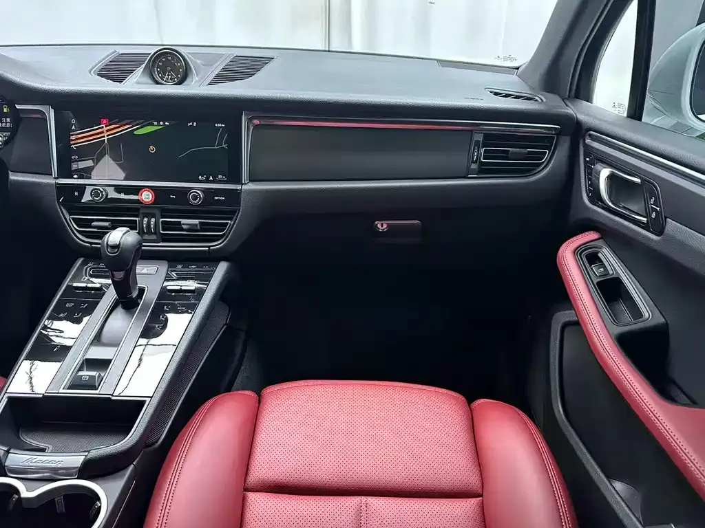Porsche Macan 2023 из CN, фото 8