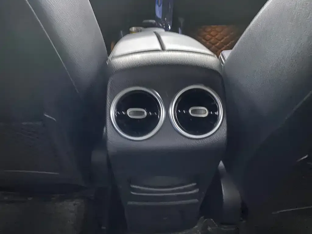 Mercedes-Benz GLB 2021 из CN, фото 10