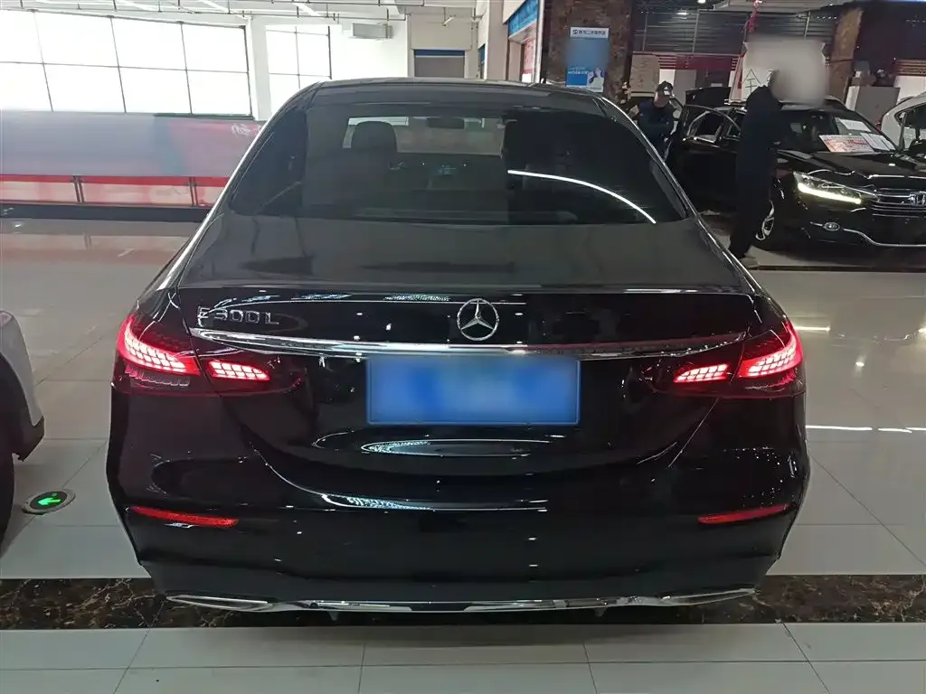 Mercedes-Benz E-Class 2023 из CN, фото 6