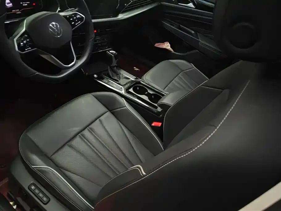Volkswagen Passat 2024 из CN, фото 9