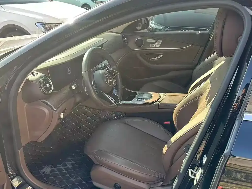 Mercedes-Benz E-Class 2022 из CN, фото 6