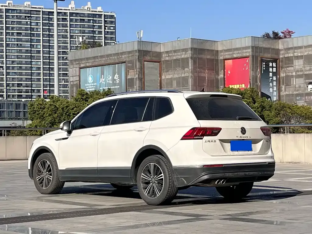 Volkswagen Tiguan L 2021 из CN, фото 4