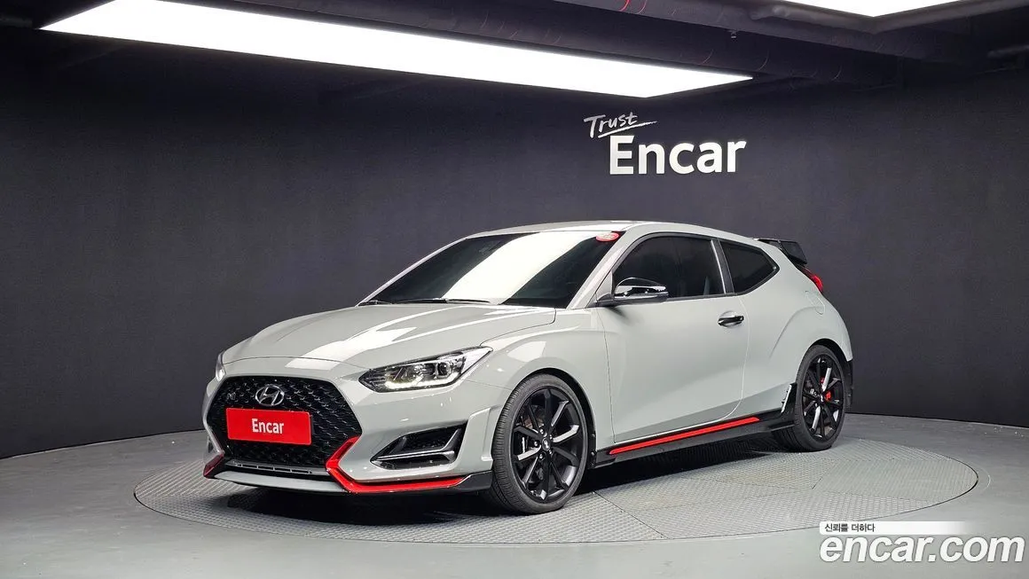 Hyundai Veloster — фото 1