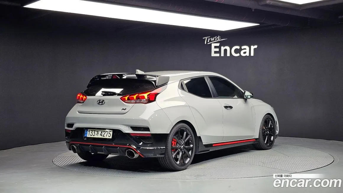 Hyundai Veloster — фото 2