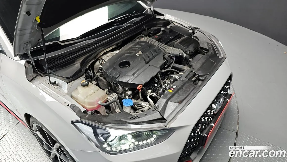 Hyundai Veloster — фото 6