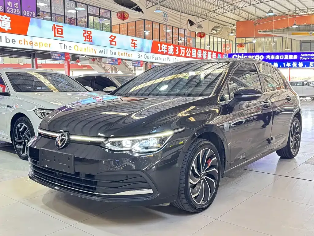 Volkswagen Golf 2023 из CN, фото 1