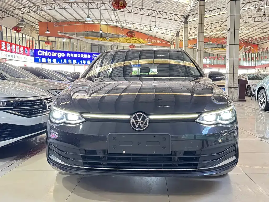 Volkswagen Golf 2023 из CN, фото 3
