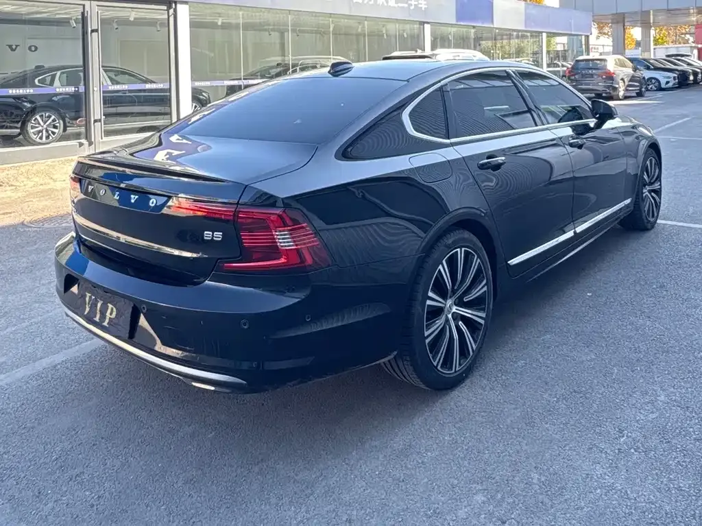 Volvo S90 2024 из CN, фото 5