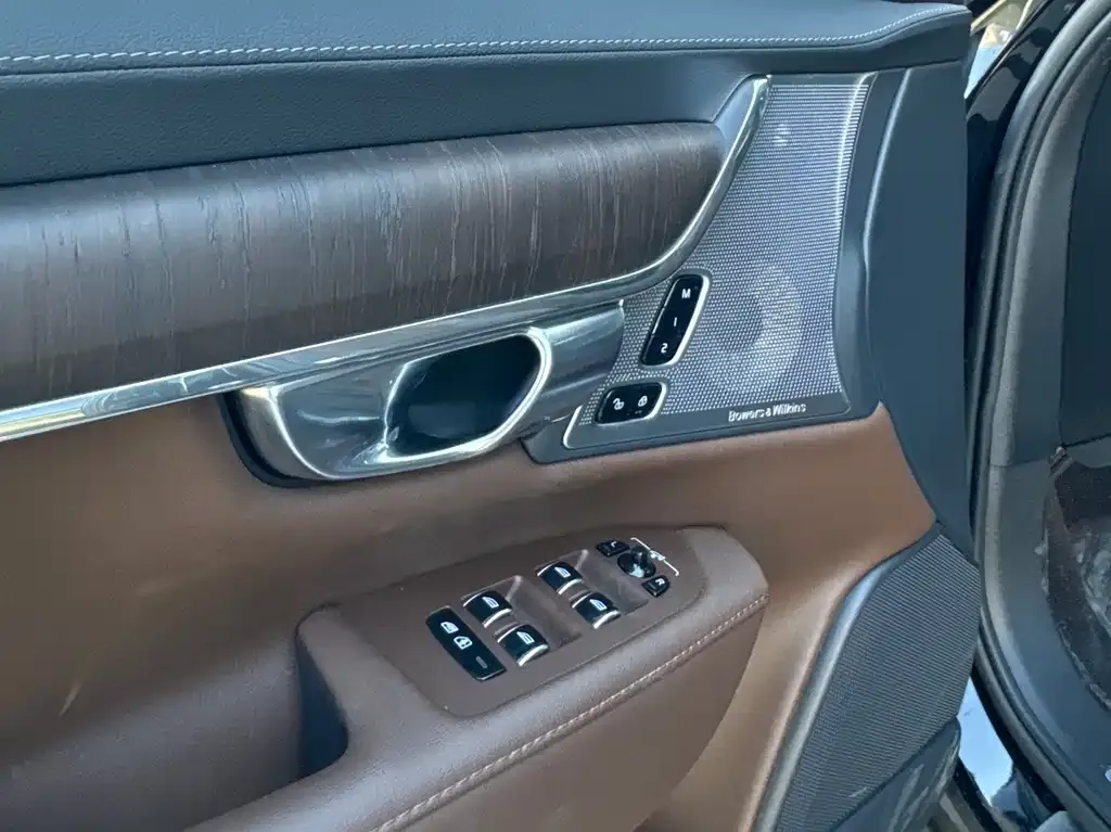 Volvo S90 2024 из CN, фото 8