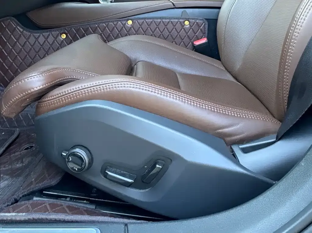 Volvo S90 2024 из CN, фото 9