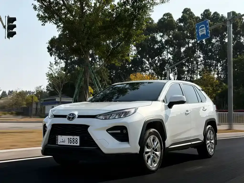 Toyota Wildlander 2022 из CN, фото 2