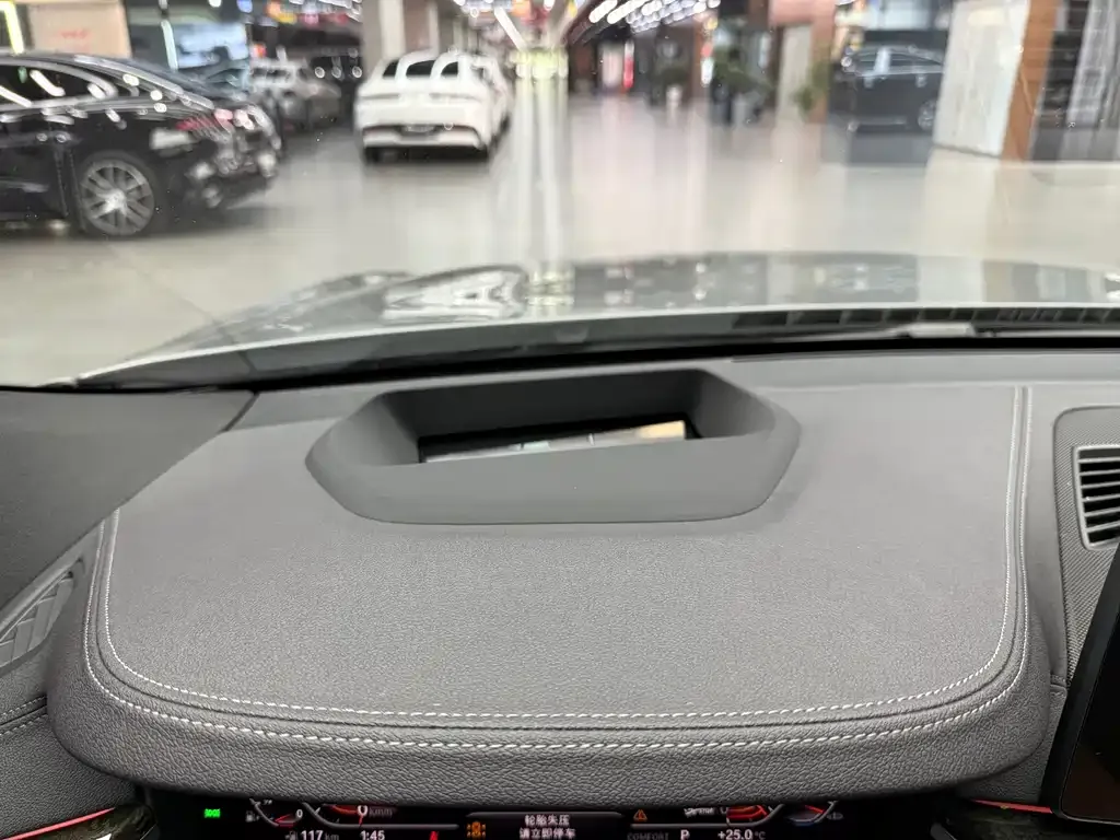 BMW 6 Series GT 2022 из CN, фото 7