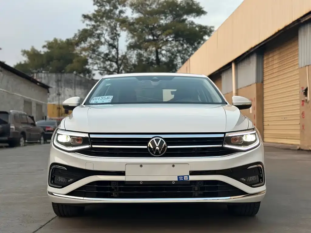 Volkswagen Bora — фото 2
