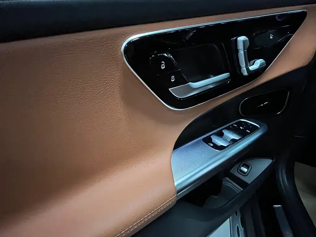 Mercedes-Benz GLC 2024 из CN, фото 8