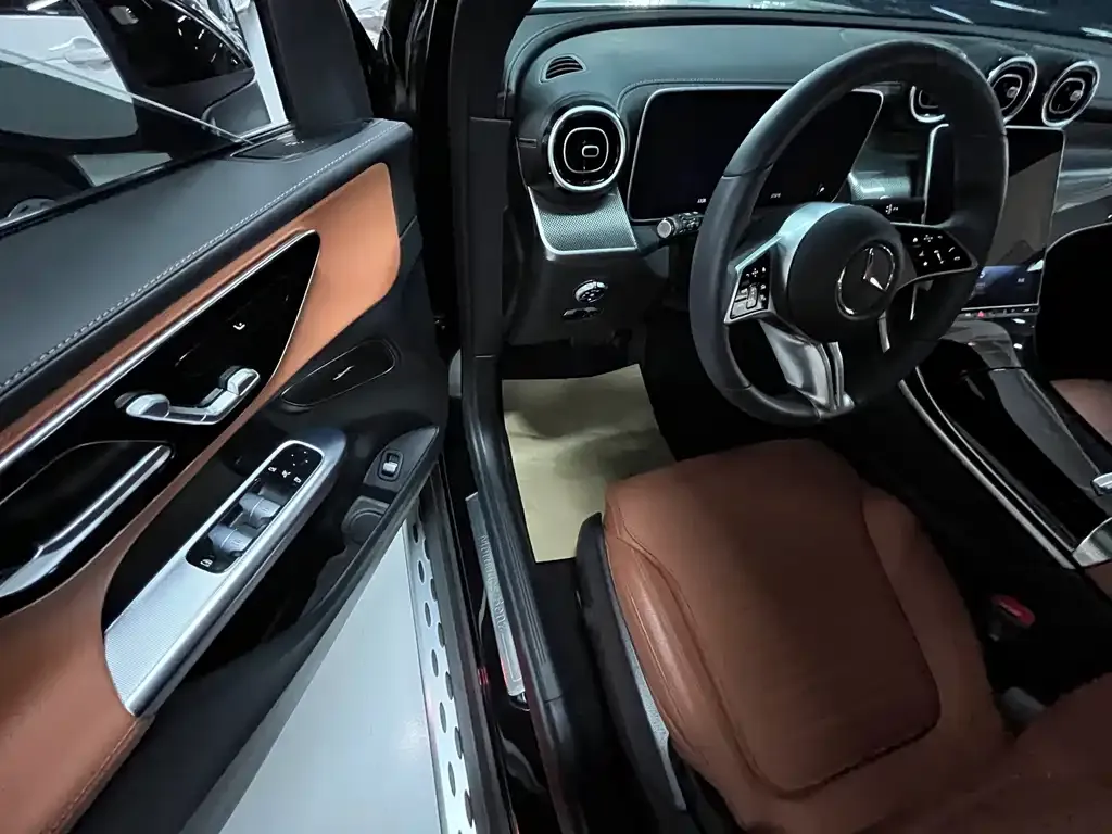 Mercedes-Benz GLC 2024 из CN, фото 9