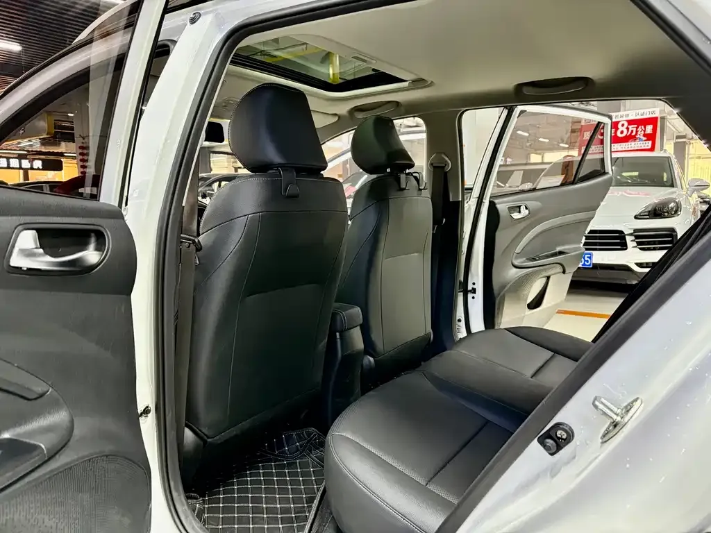 Kia KX1 2024 из CN, фото 9